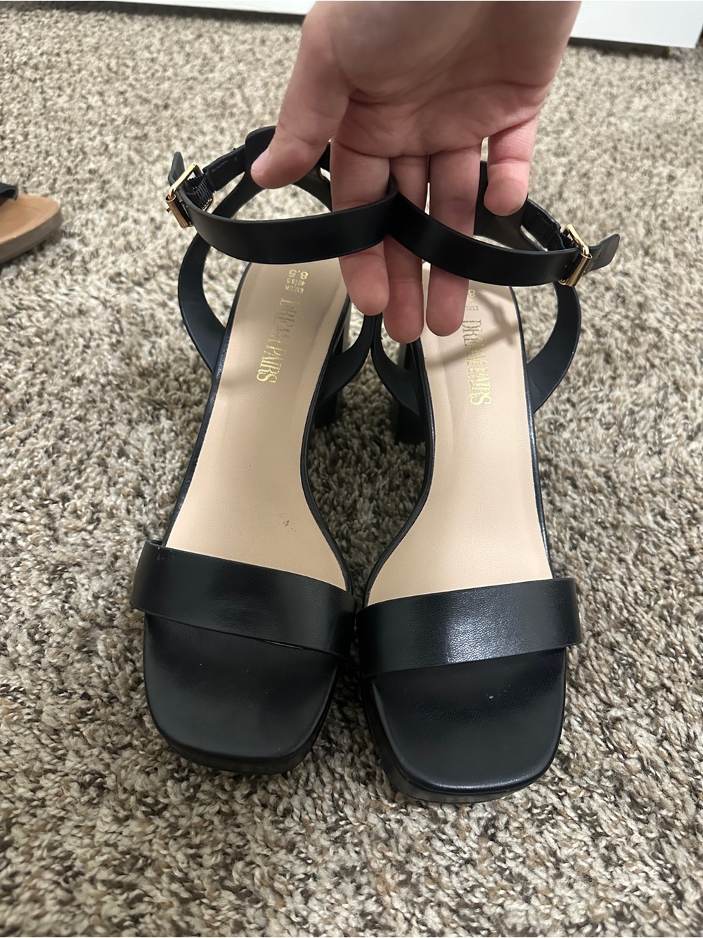 DREAM PAIRS Platform Heels